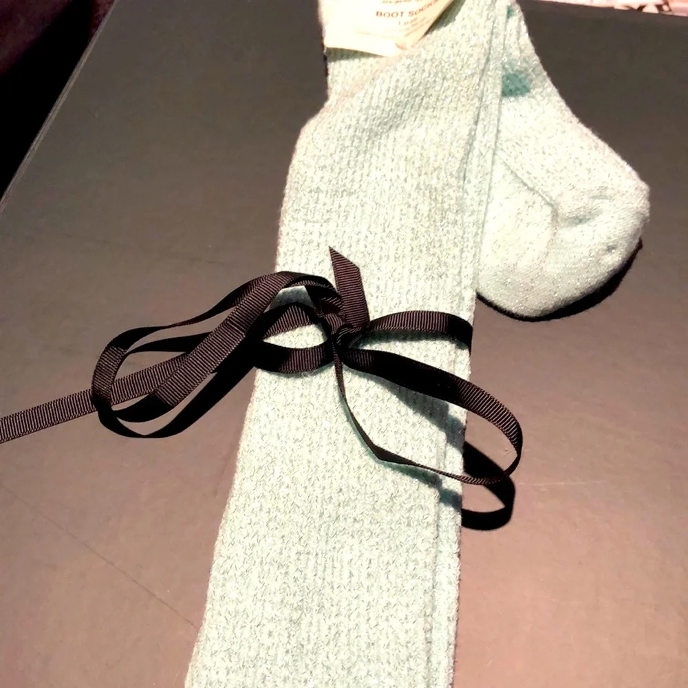AEROPOSTALE Sparkling Green Silvery Boot Socks